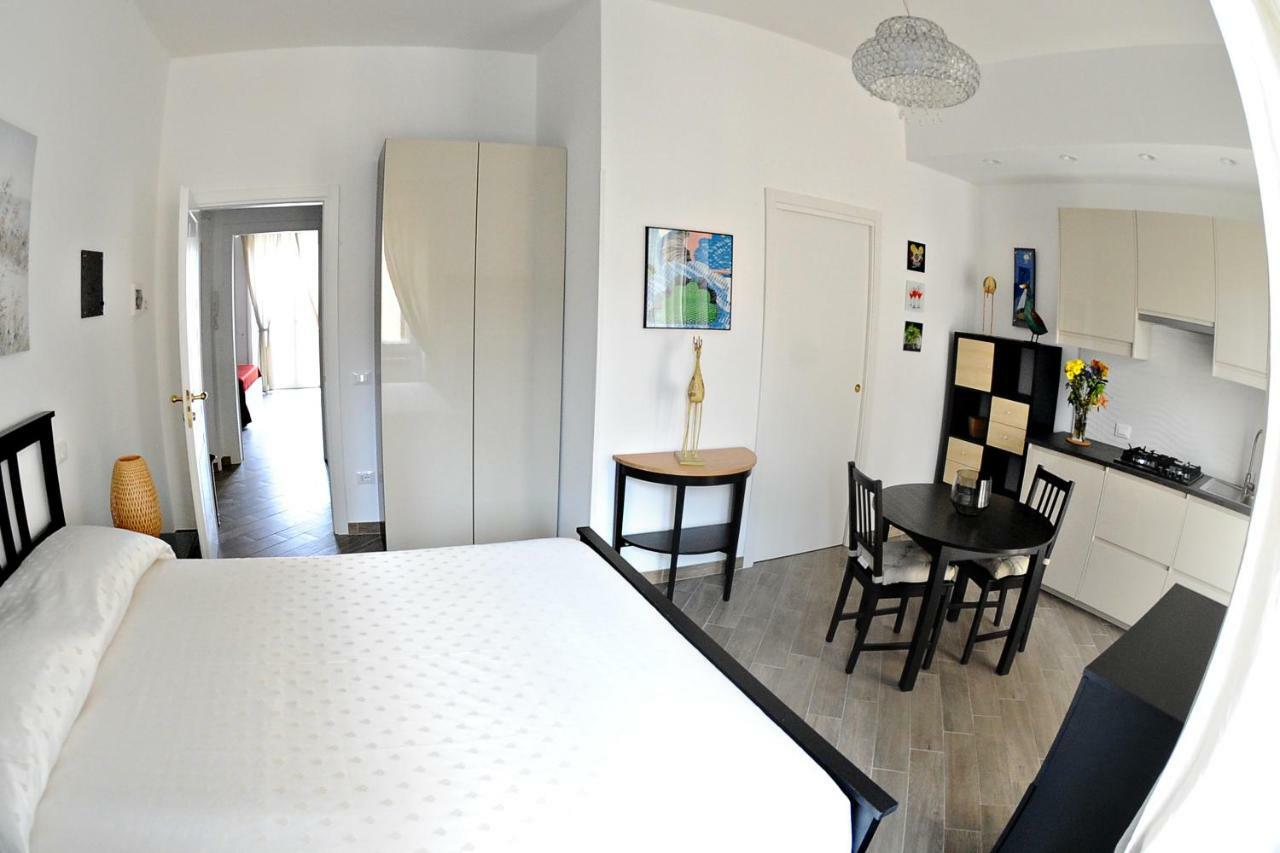 Maison Lumiere Salerno Bagian luar foto