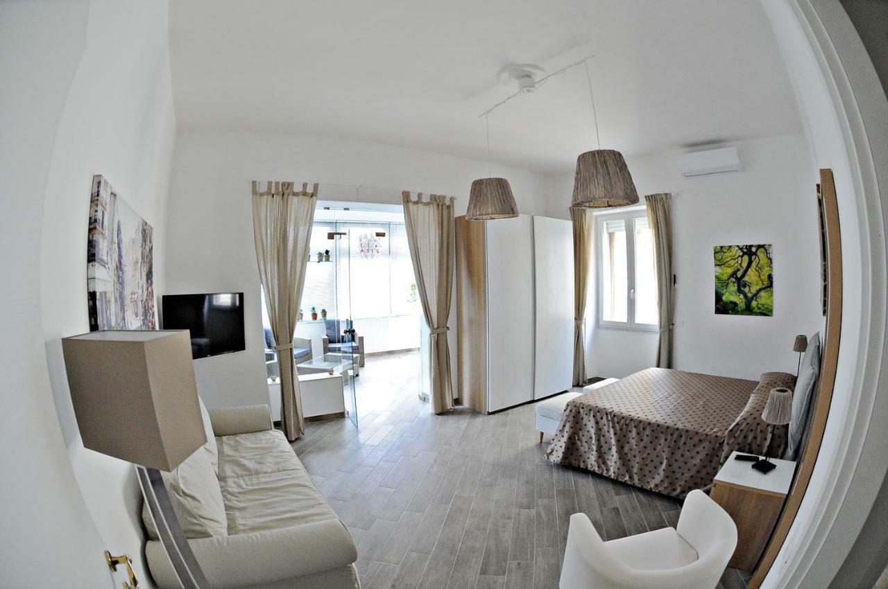Maison Lumiere Salerno Bagian luar foto
